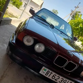 BMW 525 1992