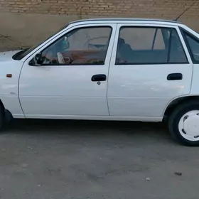 Daewoo Nexia 2010