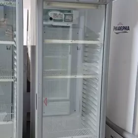 UĞUR witrina holodilni