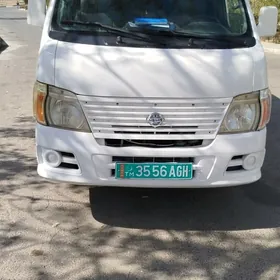 Nissan Urvan 2008