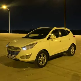 Hyundai Tucson 2011