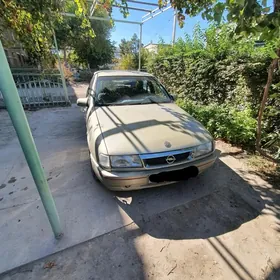 Opel Vectra 1989