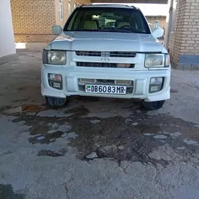 Infiniti QX4 2002