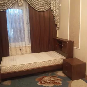 кровать