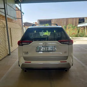 Toyota RAV4 2022