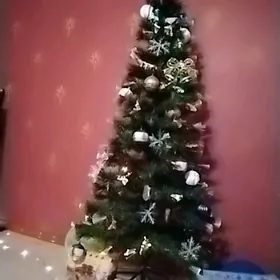 продаётся ёлка электрическая