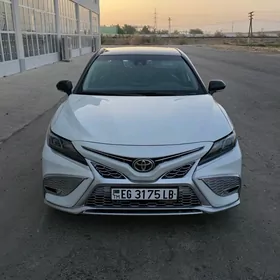 Toyota Camry 2022