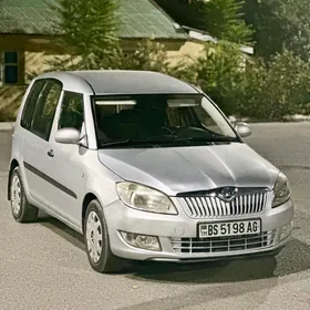 Skoda Roomster 2013