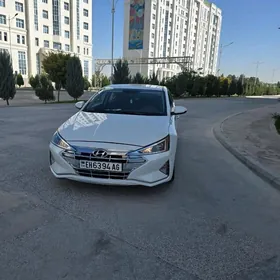 Hyundai Elantra 2019