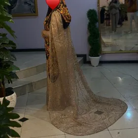 Вечернее платье