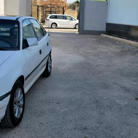 Opel Astra 1992