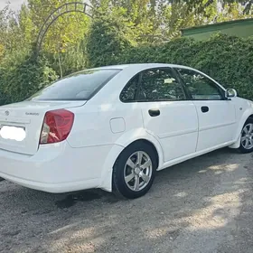 Daewoo Lacetti 2003
