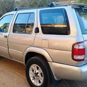 Nissan Pathfinder 1999