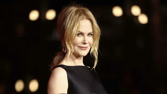 Nikol Kidman 20 ýyldan soň ýene Chanel-iň ilçisi boldy