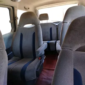 Toyota Previa 1995