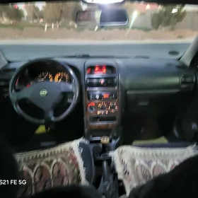 Opel Astra 1998