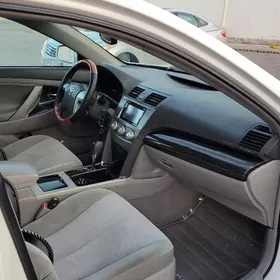 Toyota Camry 2010