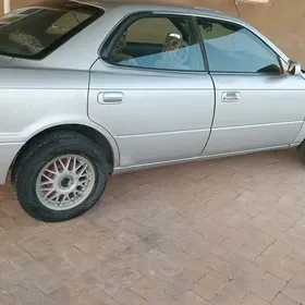 Toyota Vista 1995