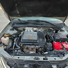 Toyota Avalon 2003