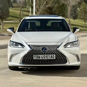 Lexus ES 300h 2020