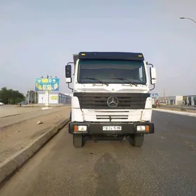 Mercedes-Benz ACTROS 3331 2012