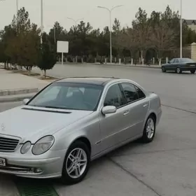 Mercedes-Benz E320 2003