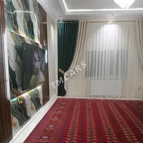 Gutly 3 etaj 1/2 edilen Yewro