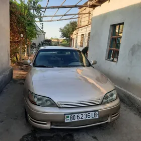 Lexus ES 300 1992