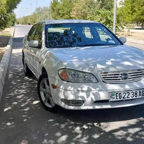 Infiniti I 2005