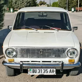 Lada 2104 1980