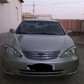 Toyota Camry 2004