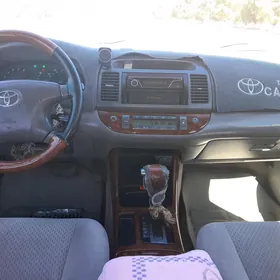 Toyota Camry 2003
