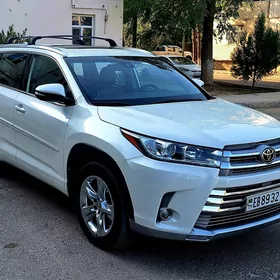 Toyota Highlander 2018