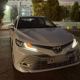 Toyota Camry 2020