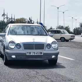 Mercedes-Benz E320 1997