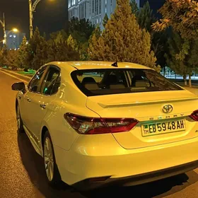 Toyota Camry 2022
