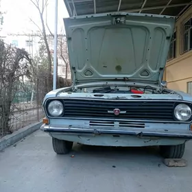 Gaz 24 1988