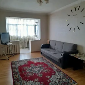 1ком 4мкр Продам