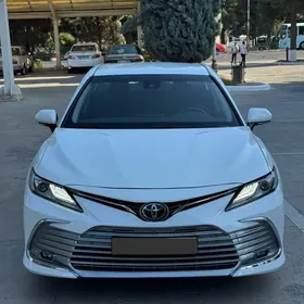 Toyota Camry 2022