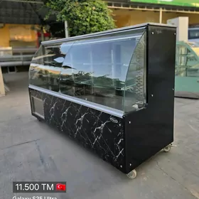 witrina haladilnik Tort Maloçn
