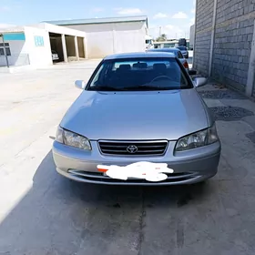 Toyota Camry 2000