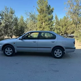 Nissan Primera 1998