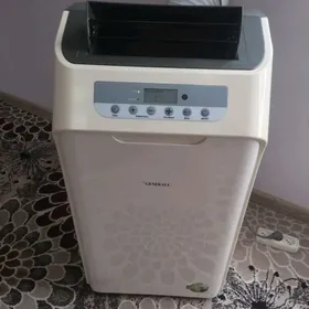 Kondisioner Teploholot.