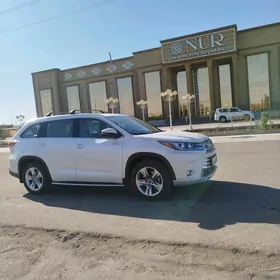 Toyota Highlander 2019