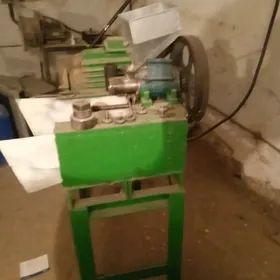 кукуруз апарат