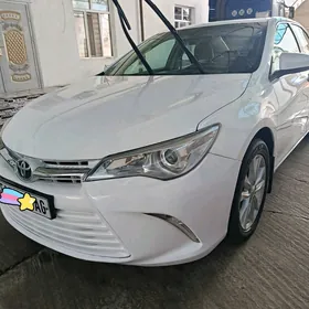 Toyota Camry 2016