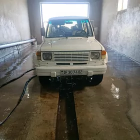 Mitsubishi Pajero 1991