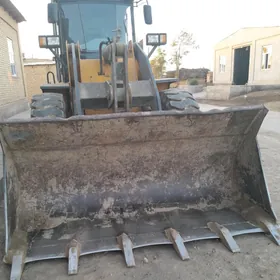 XCMG LW300F 2010