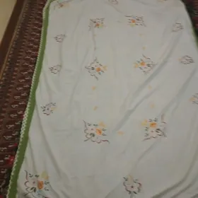 скатерть кружевная расшитая