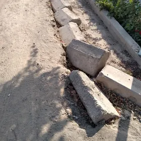 Буть камень для фундамента!